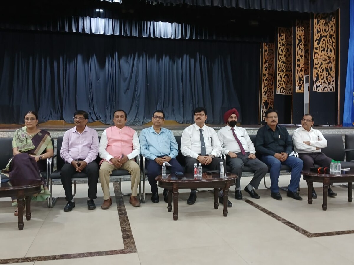 Psychographic Society - विकास कुमार हिंदुस्तान अख़बार के द्वारा नीट UG -2024 में हुई गड़बड़ी को लेकर डीपीएस रांची में अपराह्न 11 बजे से आयोजित किये गए संवाद में हुए शामिल Psychographic Society - विकास कुमार हिंदुस्तान अख़बार के द्वारा नीट UG -2024 में हुई गड़बड़ी को लेकर डीपीएस रांची में अपराह्न 11 बजे से आयोजित किये गए संवाद में हुए शामिल